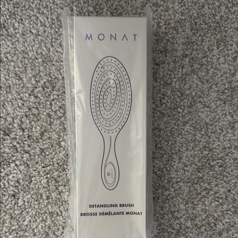 Monat detangling brush